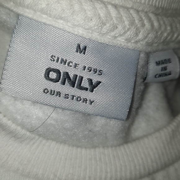 Only sweatshirt - Picture 3 of 3
